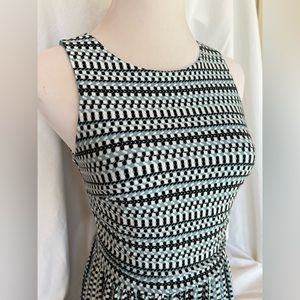 Loft Dress Flattering XS Blue Black Sleeveless Small Nice!!